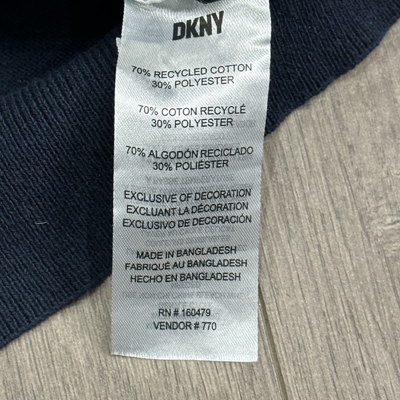 Men's DKNY XL 46 - 48 Crewneck Sweater Navy Blue Logo Lorimer Long Sleeve NWT - Picture 11 of 11